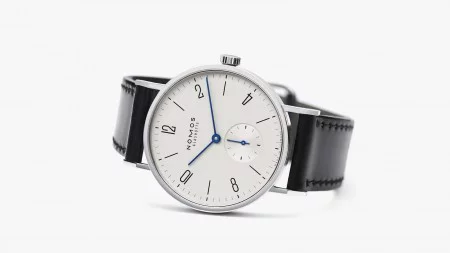 NOMOS Tangente （ノモス タンジェント）は如何でしょうか