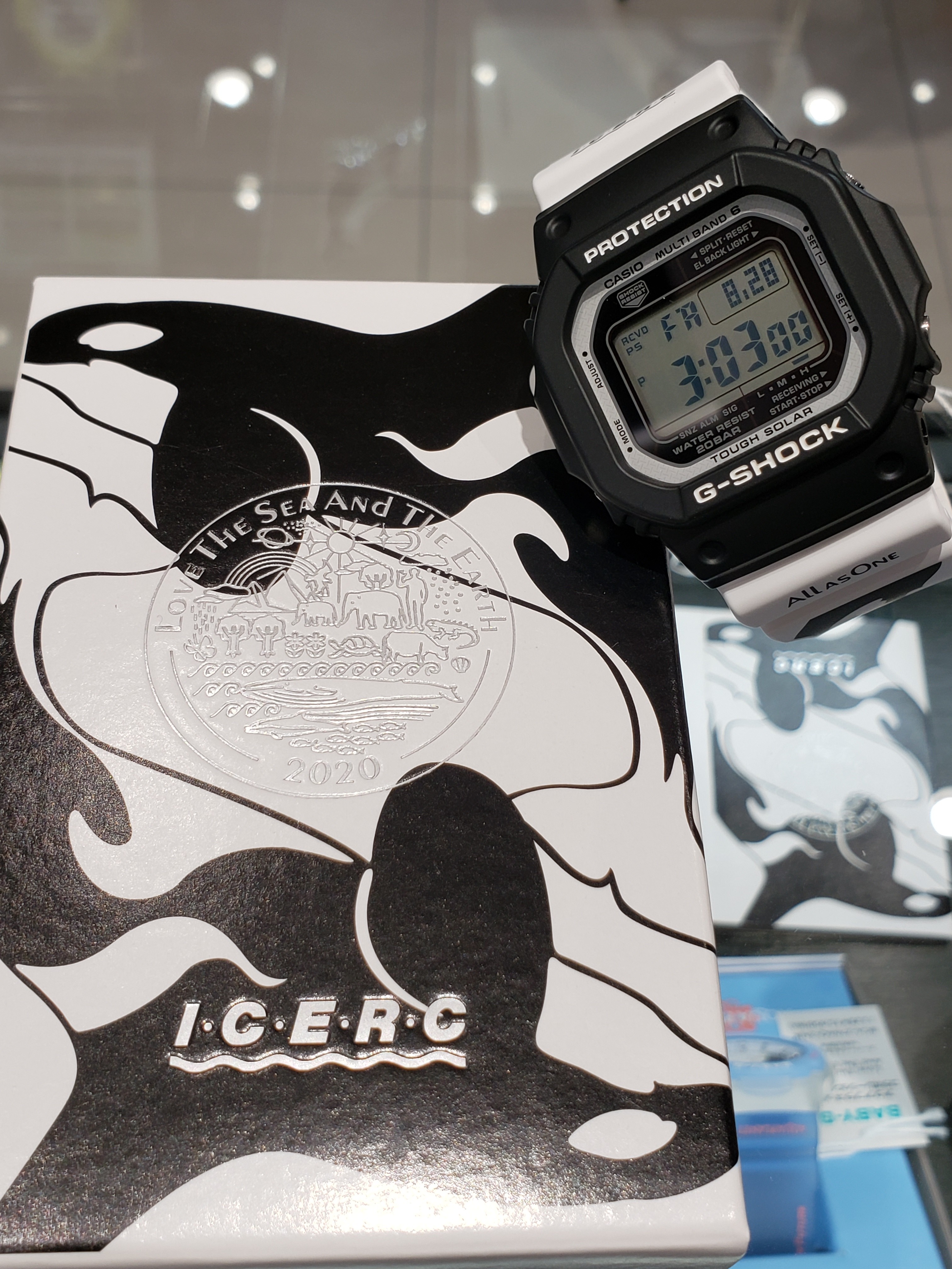 G-SHOCK シャチのコラボ商品は、ラスト1本です！ | 小林時計店