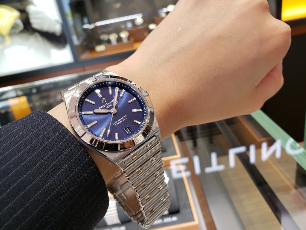 スタイリッシュなクロノマットレディは、32mm,36mm入荷して