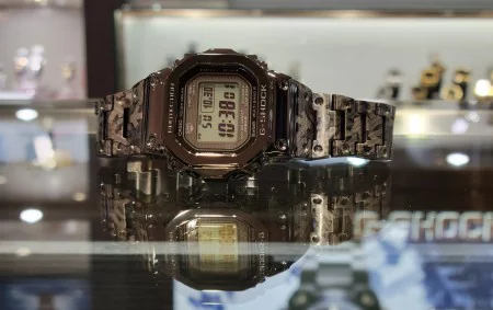 40周年記念のG-SHOCK、店頭に並んでおります☆|スタッフブログ|小林