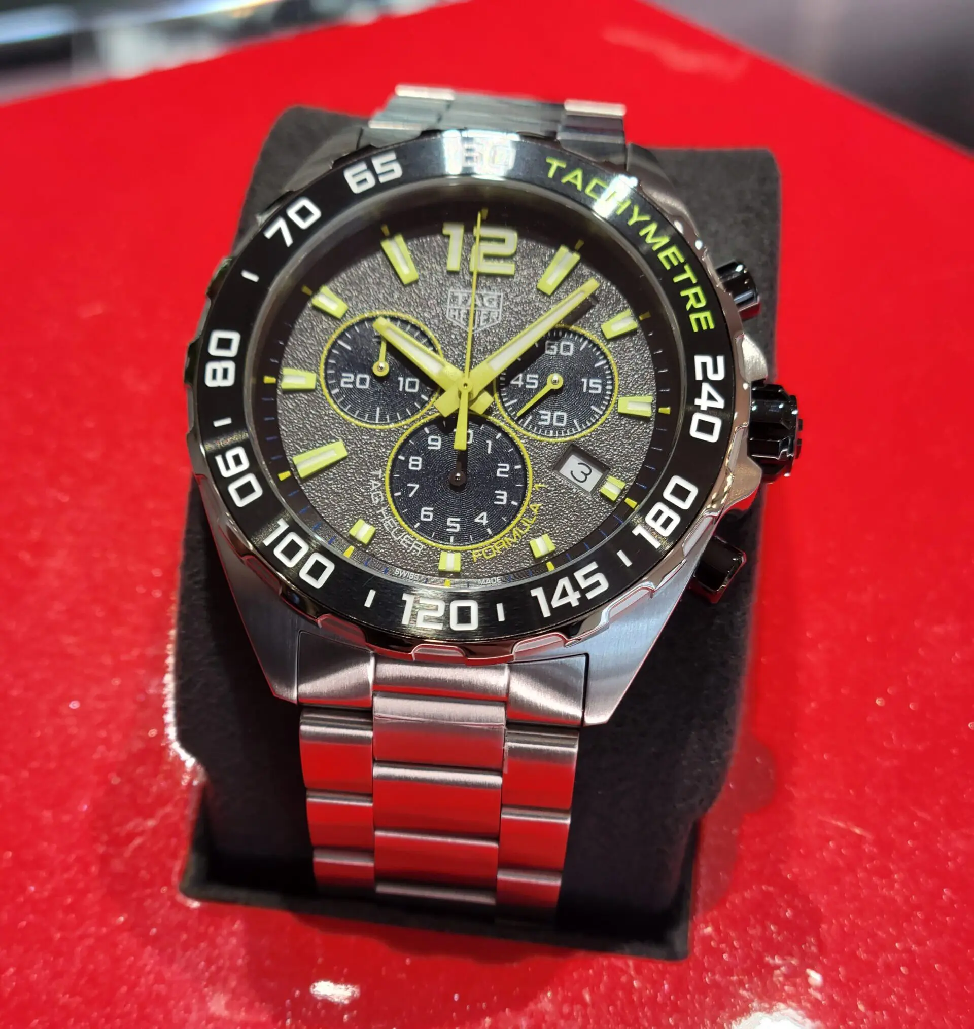 【最終価格にお値下げ‼️】10/19(日)まで‼️TAG HEUER 腕時計 タグホイヤーの腕時計の価値は？買取前に知っておきたいこと