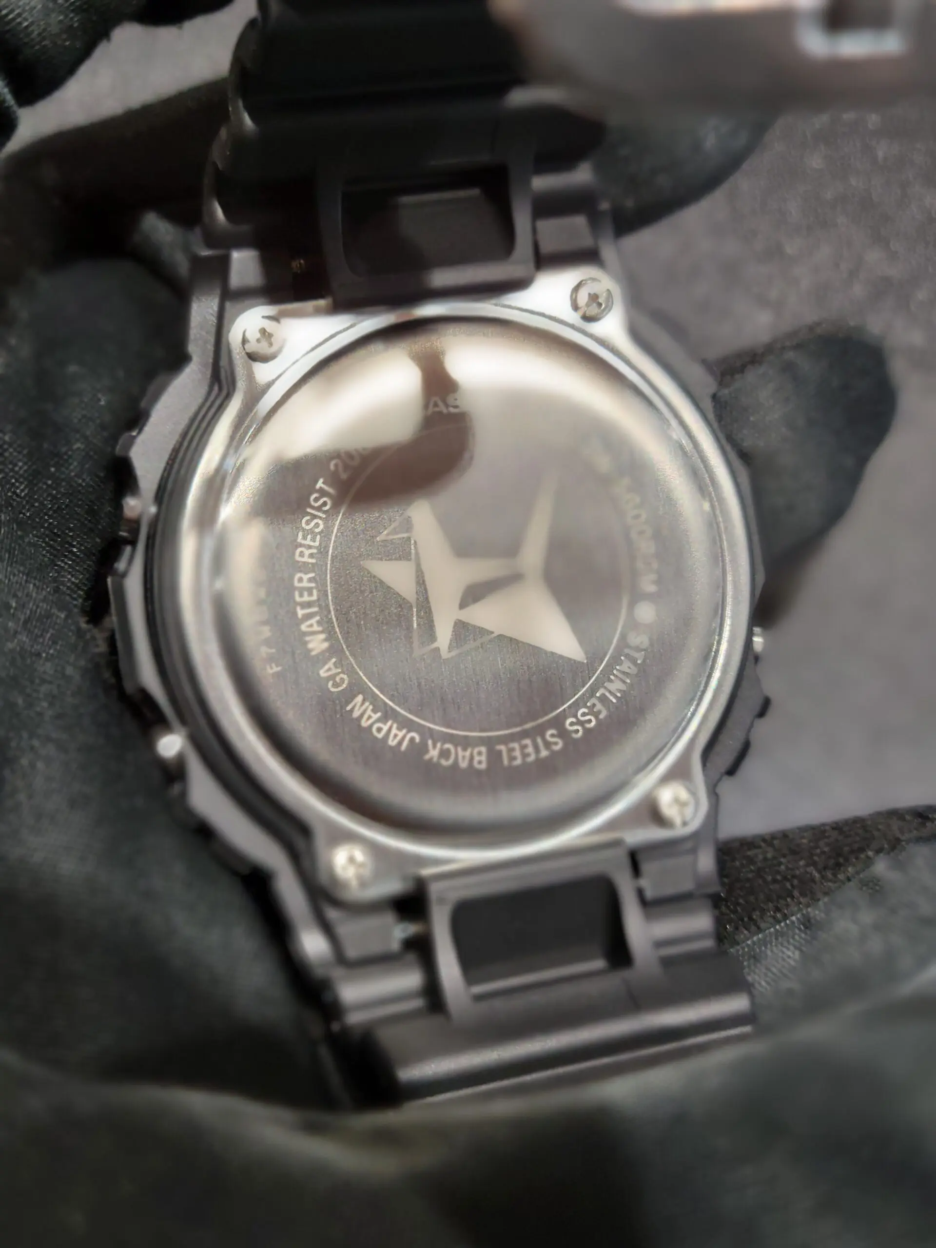 漫画モチーフの次は折り紙をモチーフとしたG-SHOCKが登場