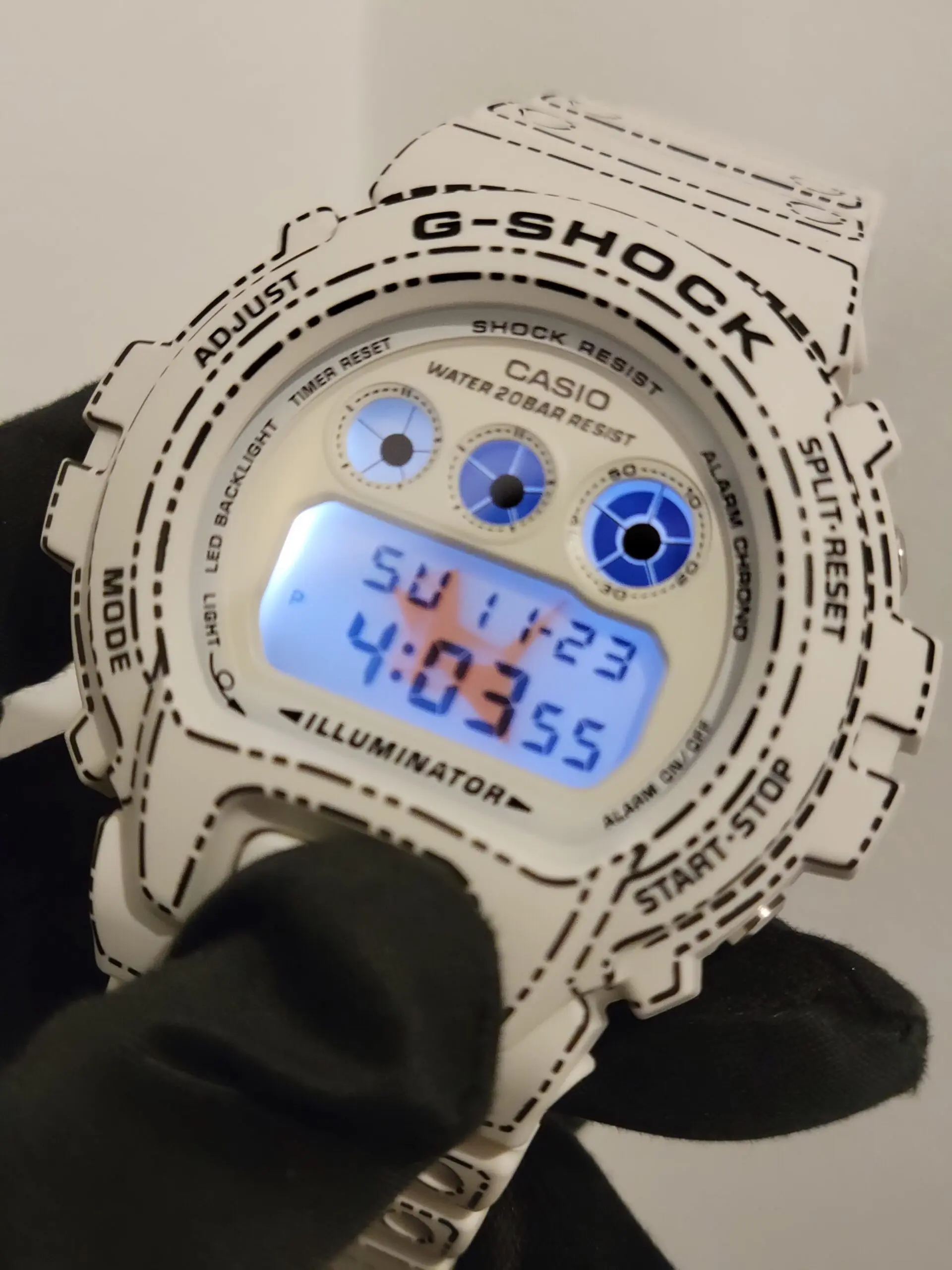 漫画モチーフの次は折り紙をモチーフとしたG-SHOCKが登場