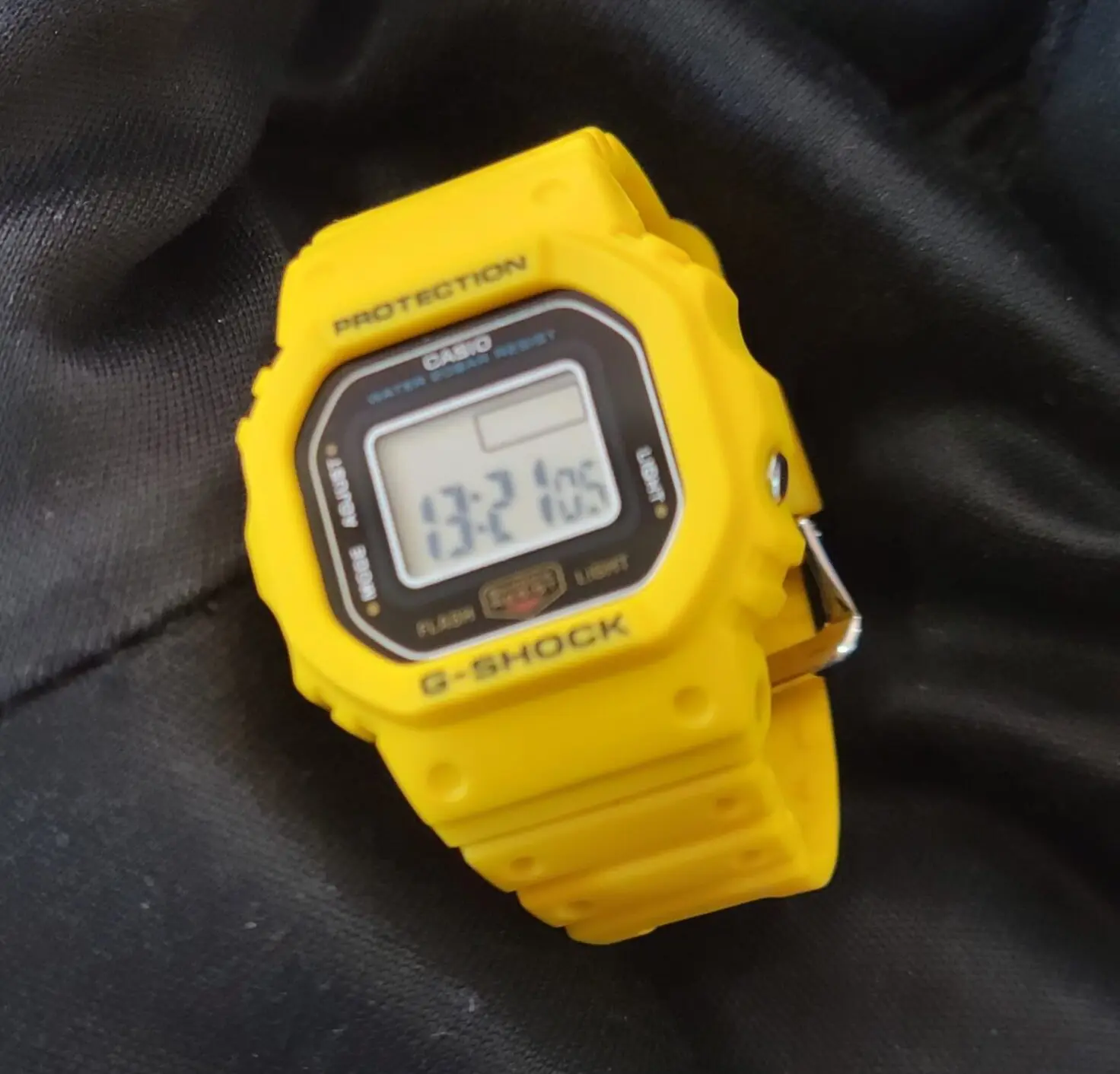 小さなフォルムが可愛い、G-SHOCK Nano|スタッフブログ|小林時計店