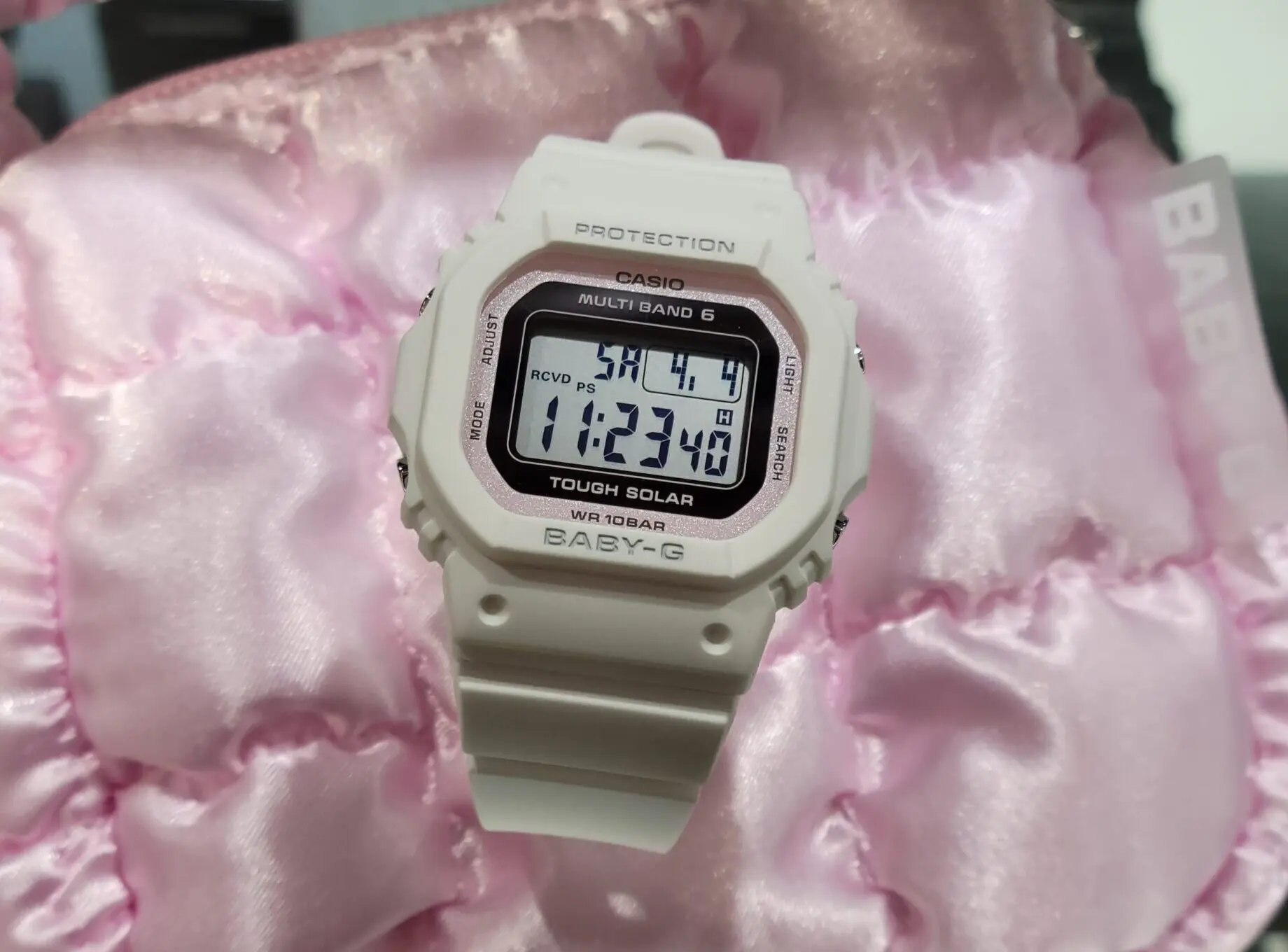 今年のBABY-G“SPRING PACKAGE”は可愛いポーチ付きです！|スタッフ