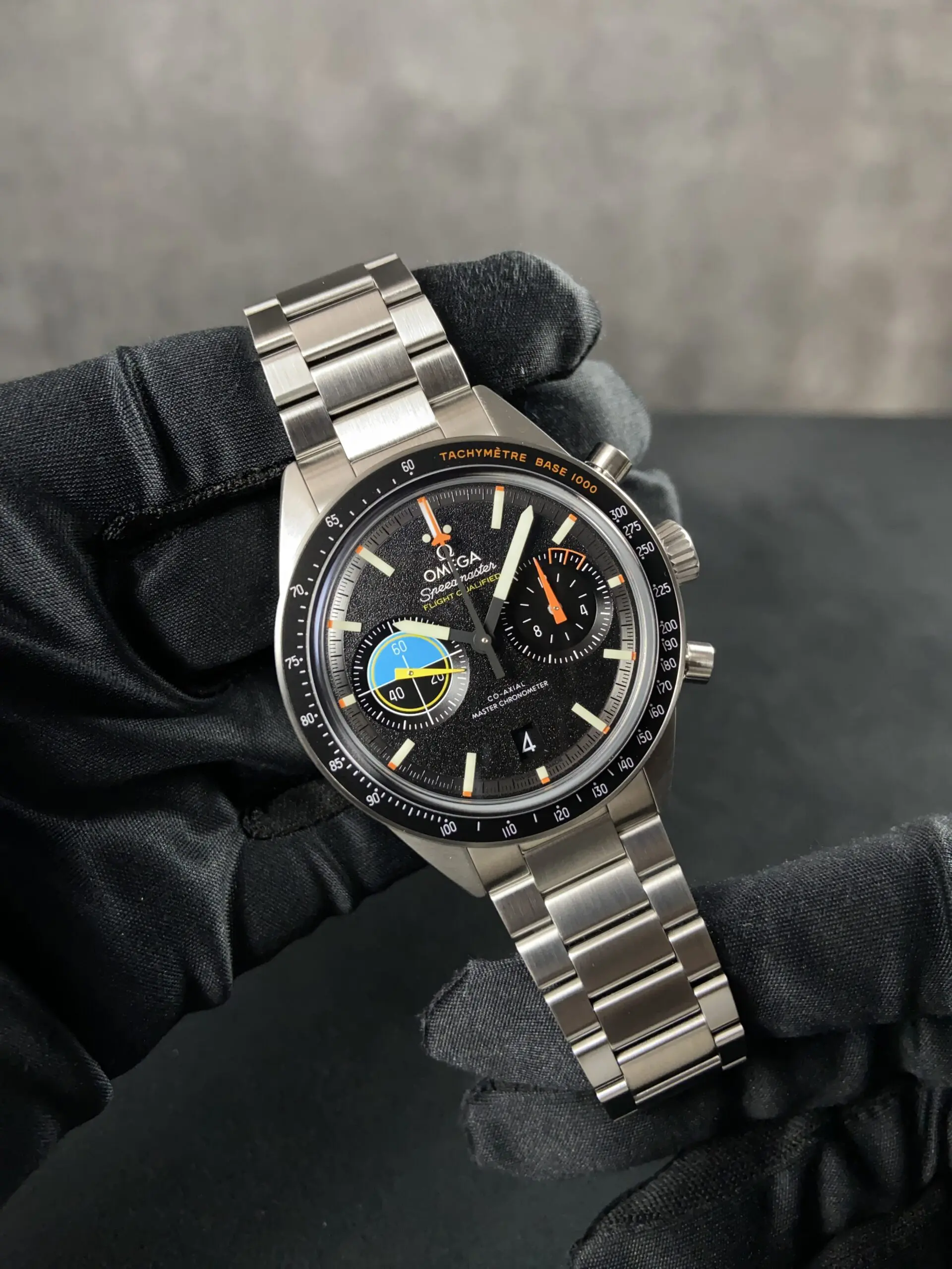 大幅値下げ！未使用オメガ・現行モデル・最高級ダイヤ装飾 OMEGA オメガ シーマスター アフターダイヤ ベゼル ラグ ケース パヴェ