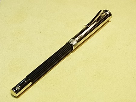 R1176405