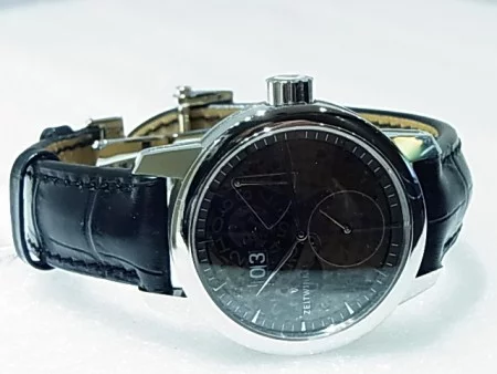 ZEITWINKEL 273° Saphir（ツァイトヴィンケル 273 ザフィア）の