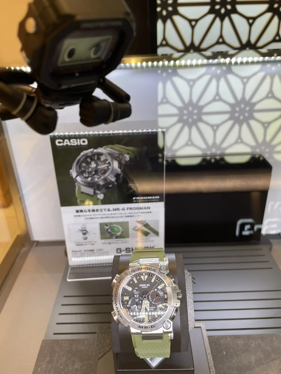 G-SHOCK MR-G フロッグマン腕時計 セール中 G-SHOCKとフロッグマンのダブルアニバーサリーモデルが、世界限定700本