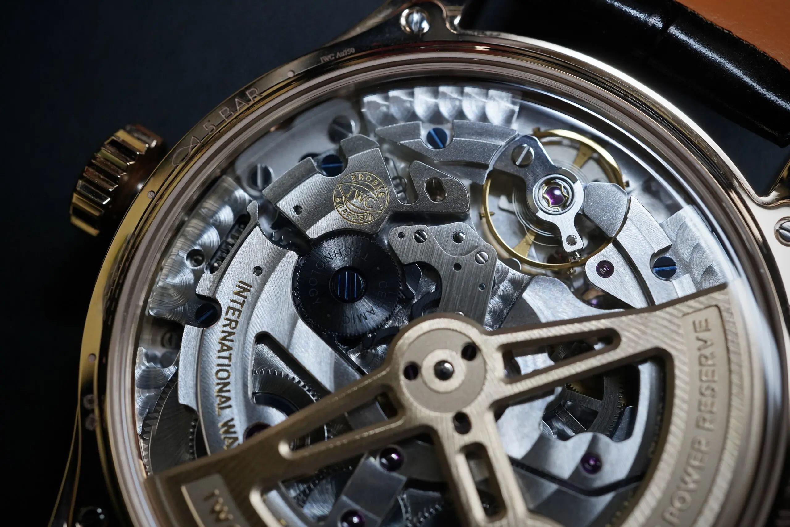 ヨヨヨ様確認用 ブラック×ゴールドの荘厳なIWCに酔いしれるポルトギーゼ