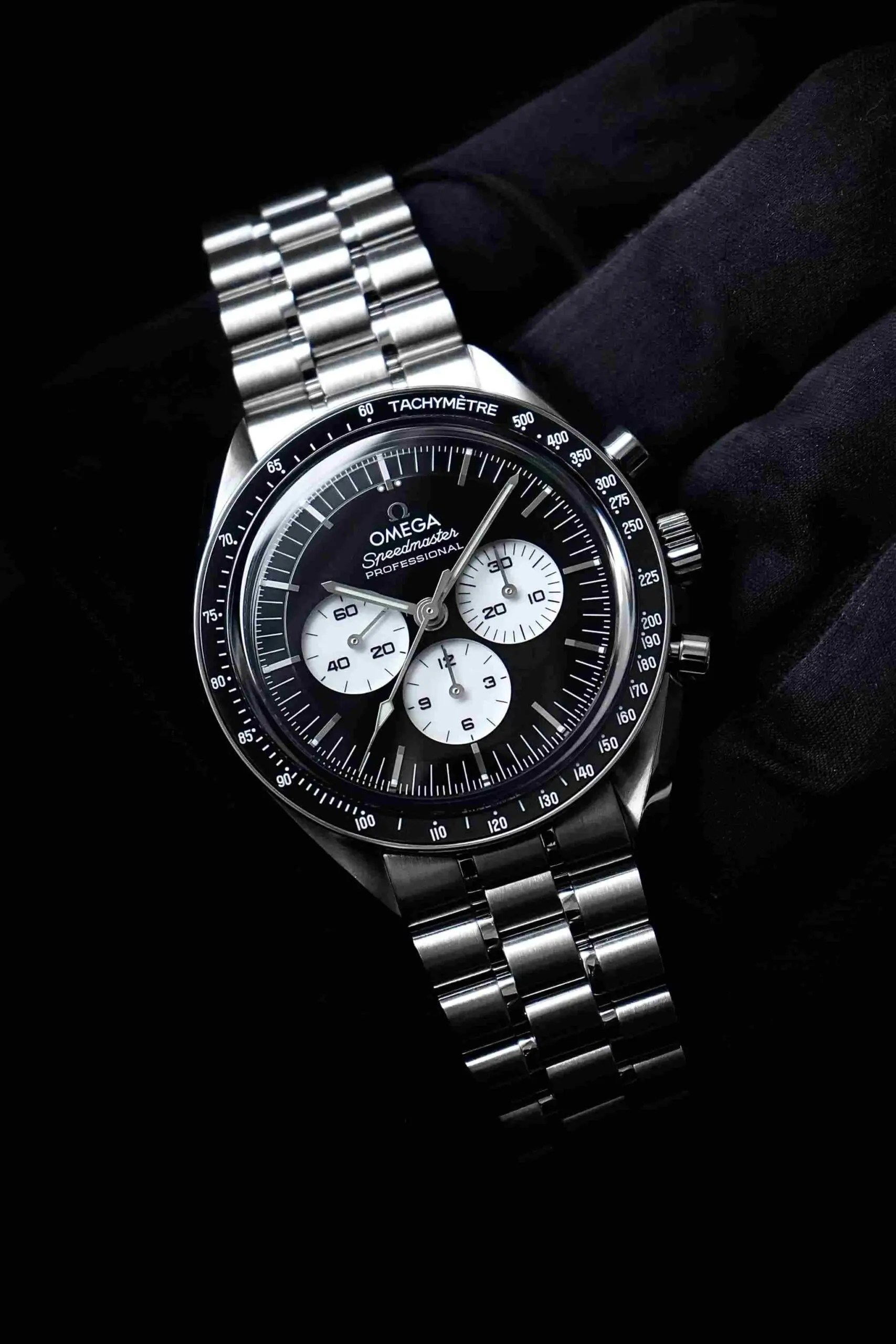 オメガの2026年新作「スピードマスター ムーンウォッチ ブラック