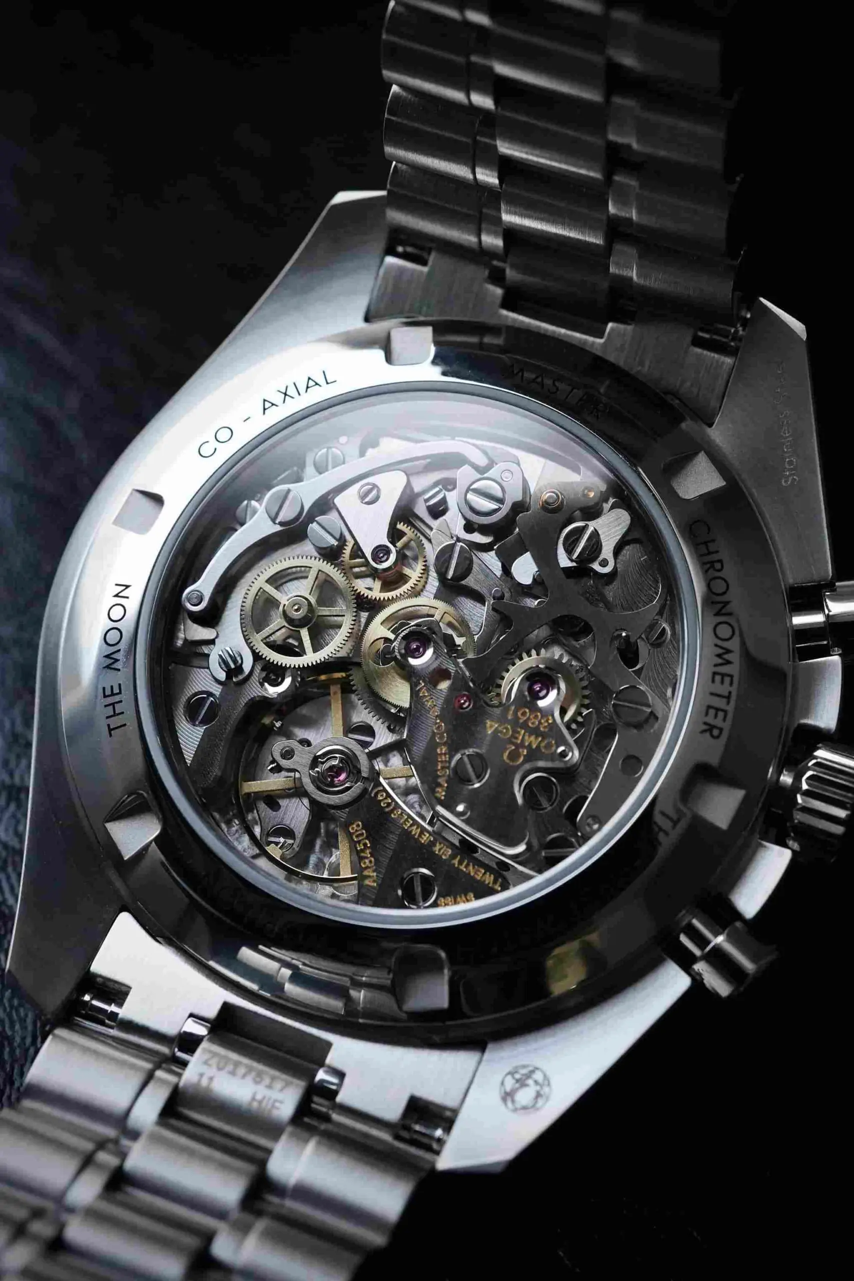 オメガの2026年新作「スピードマスター ムーンウォッチ ブラック